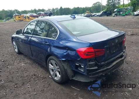 2018 BMW 330I xDrive z USA, uszkodzony, nr VIN WBA8D9C52JA608243